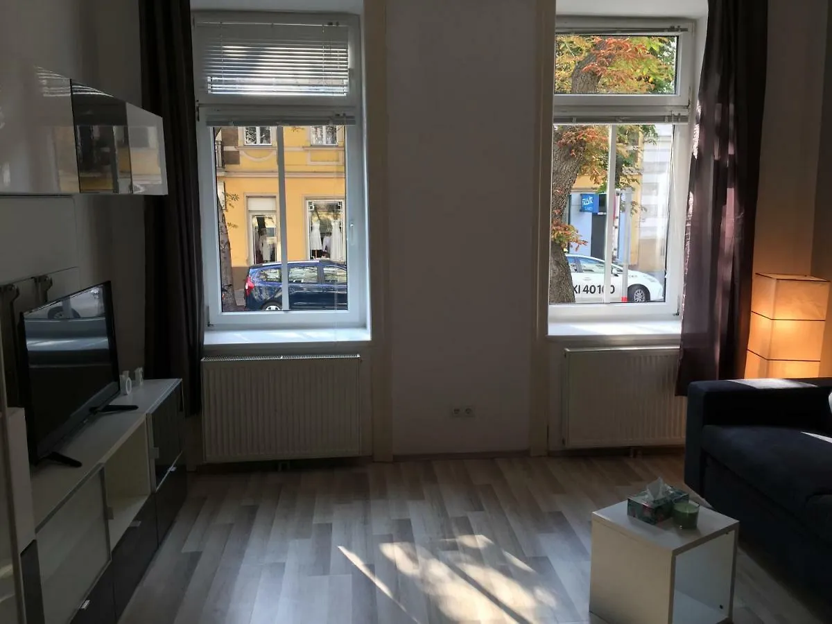 Schoenbrunn Apartment Vienna Austria